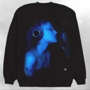 Ariana Grande Black and Blue Sweater